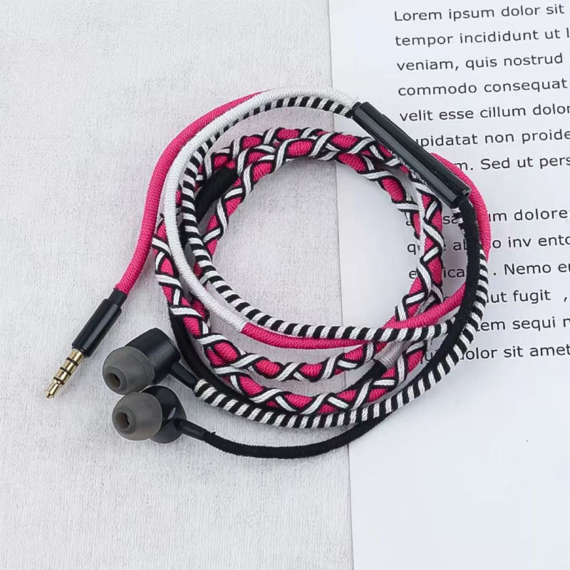 Słuchawki przewodowe z oplotem – Wired Earphone Mic recenzja i cena